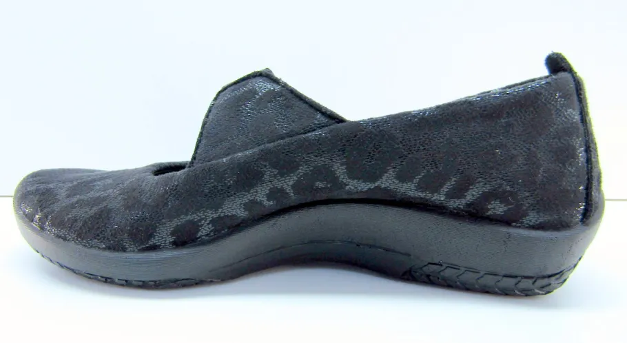 Arcopedico / Leina Musta leopardi