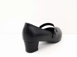 Chantana avokkaat poikkiremmillä / Musta nahka