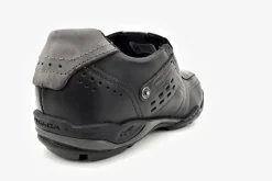 Pegada kävelykengät / Musta nahka