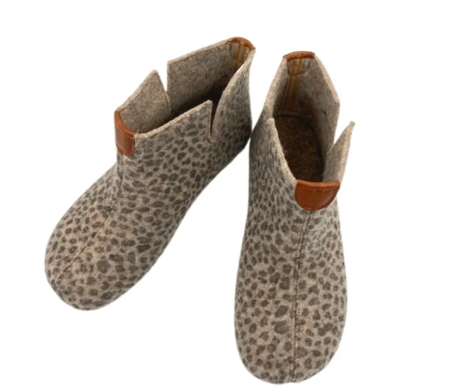 Shepherd tossut - Ester Leopardi